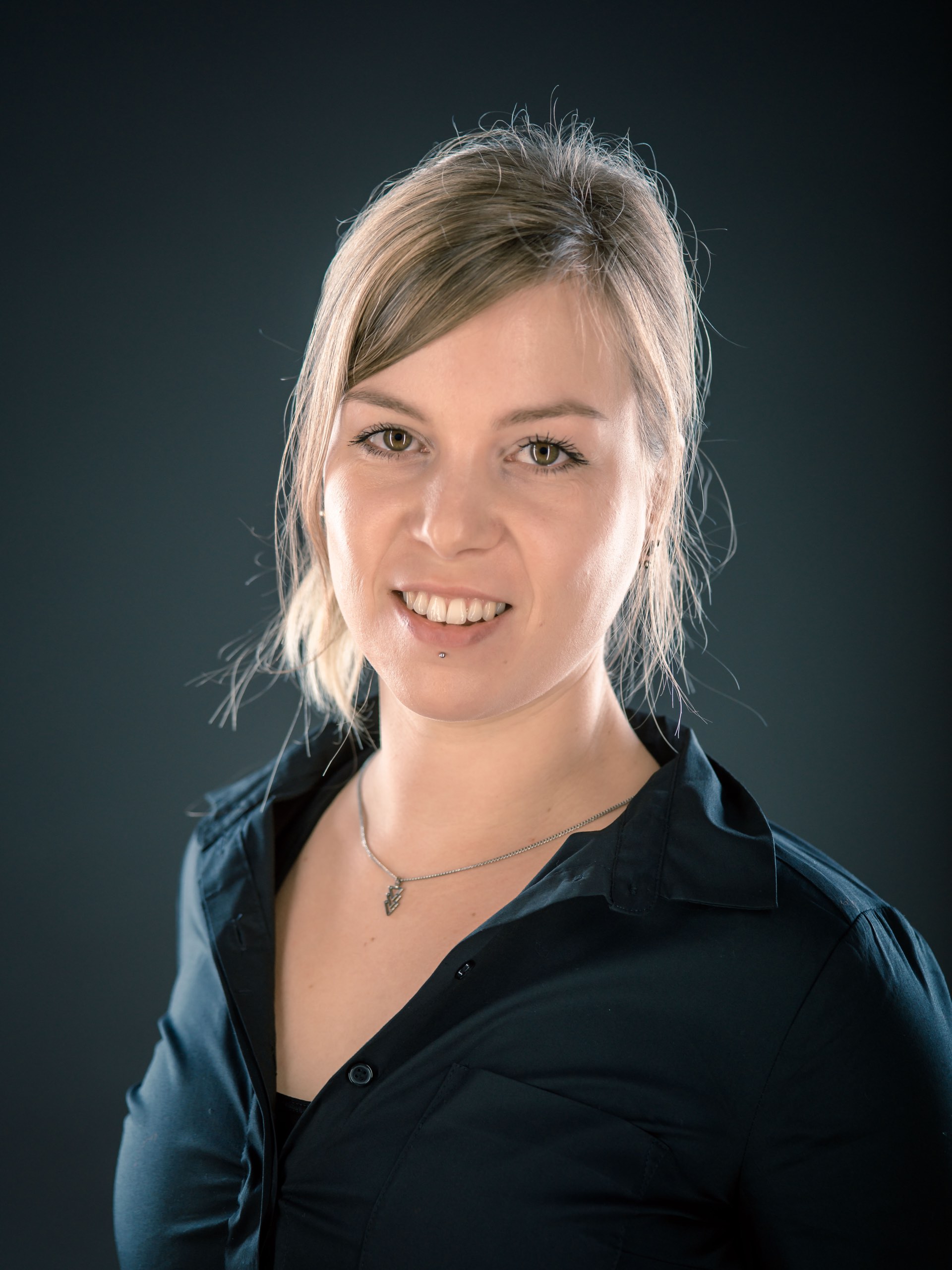 Alexandra Dinter Alexandra Dinter